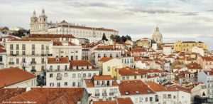 Vista de Alfama, Lisboa - Investimento imobiliário - Feitoria