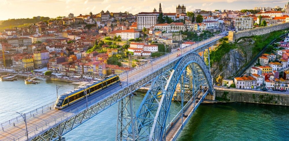 Vista do Porto sobre a ponte - 3 Edição Imobinvest Alfândega do Porto